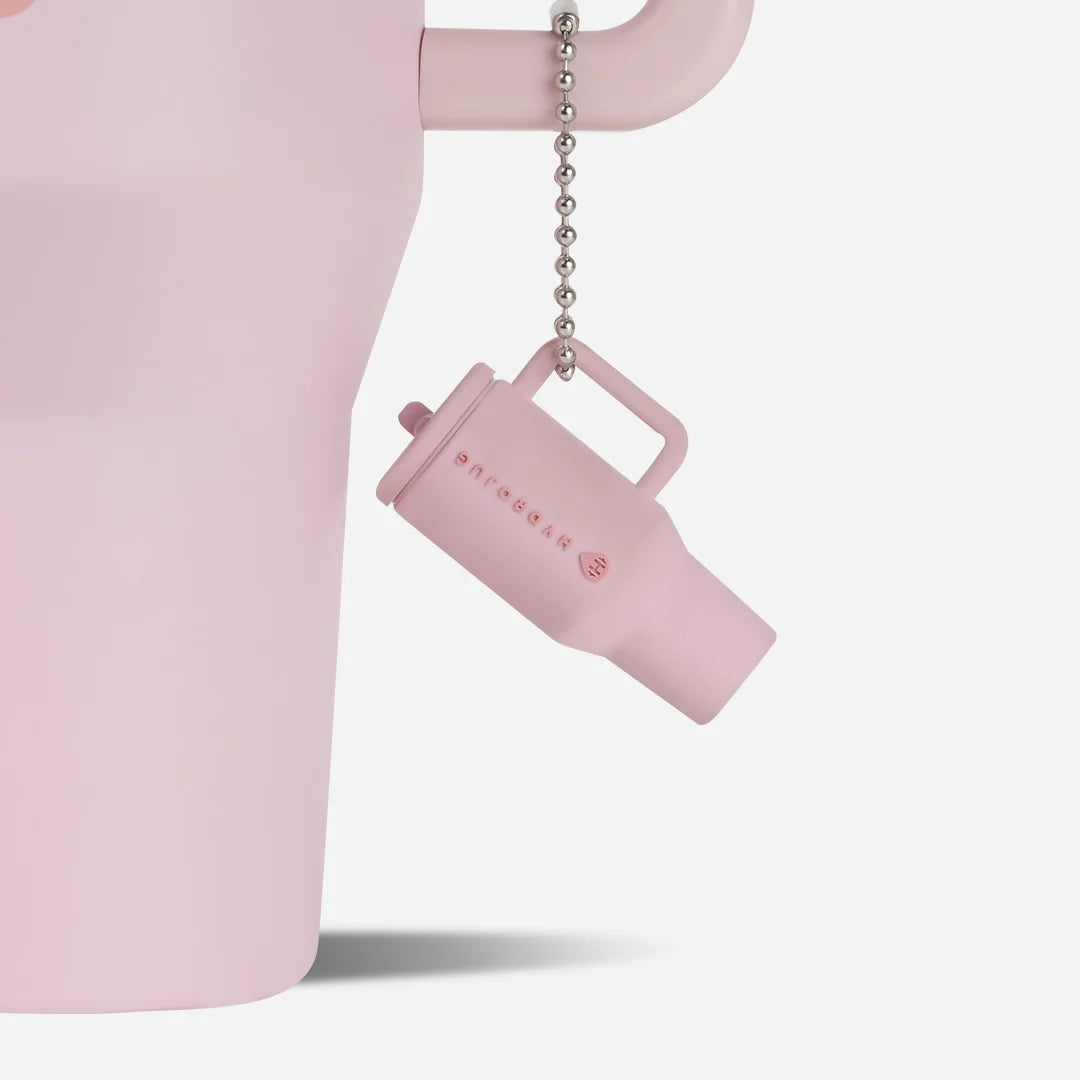 traveler-keychain-u8 Web-TravelerKeychainPhotos-PinkSand2.webp